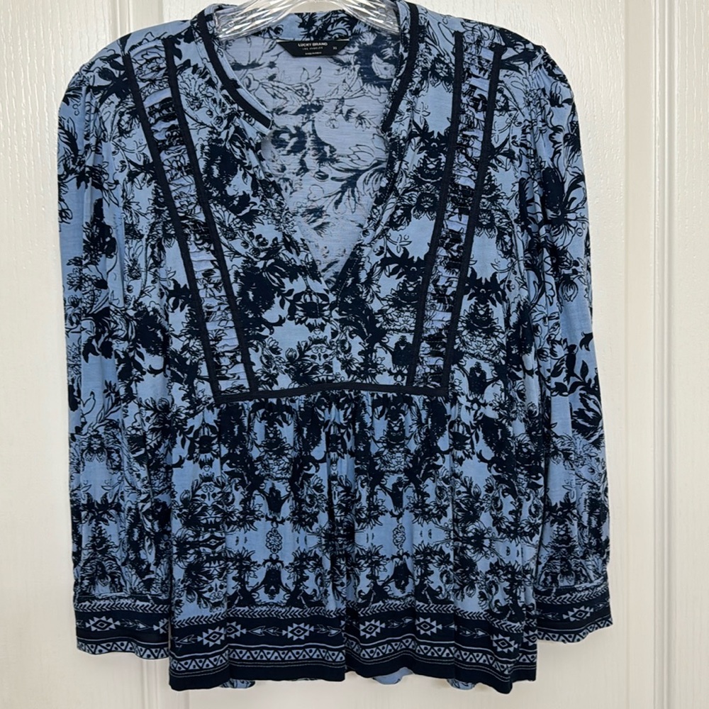 Like New Lucky Brand 3/4 Sleeve Top